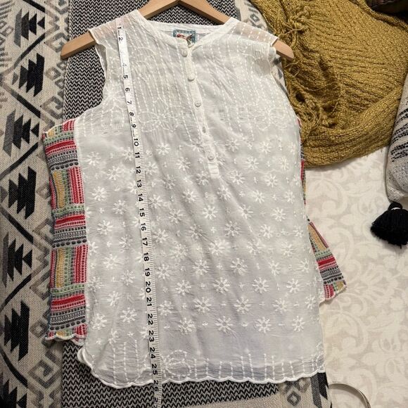 JOHNNY WAS Turia White Tank w/Embroidery Detailing at Side - Picture 10 of 11